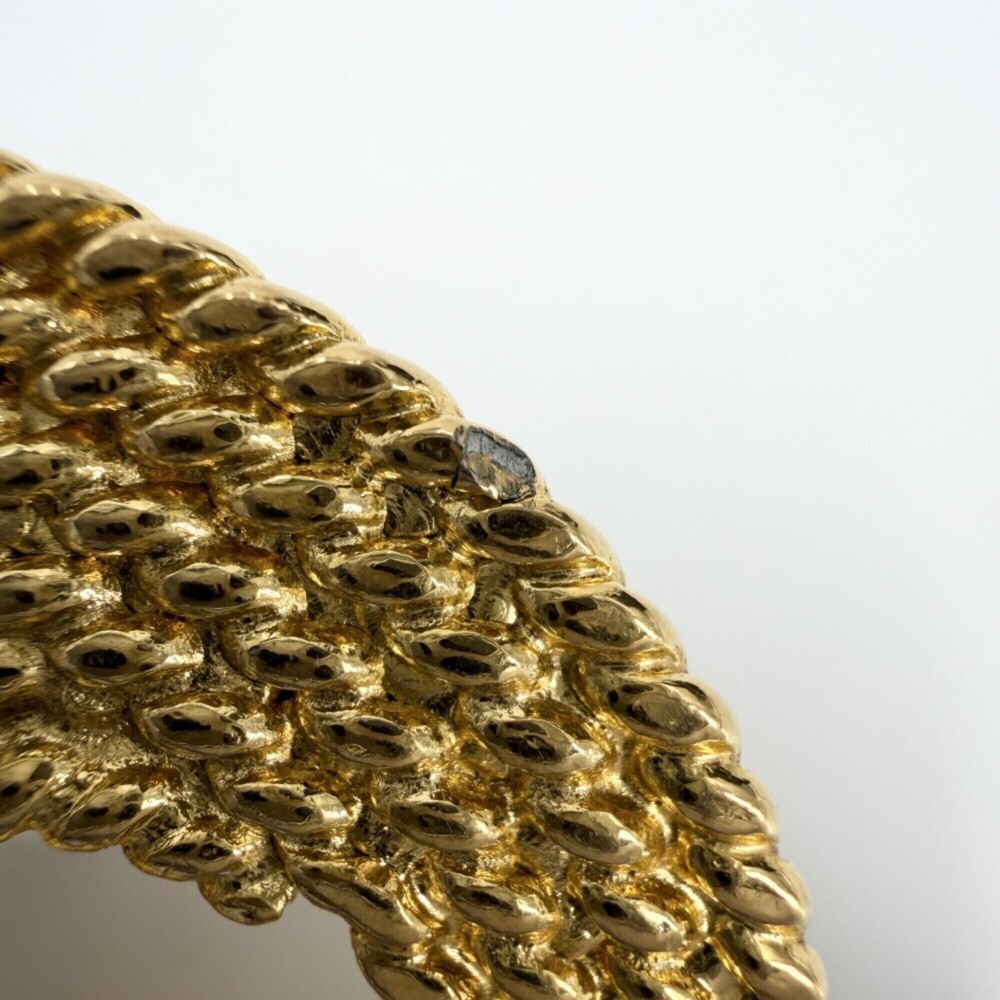 CHANEL Brooch - Picture 10 of 10